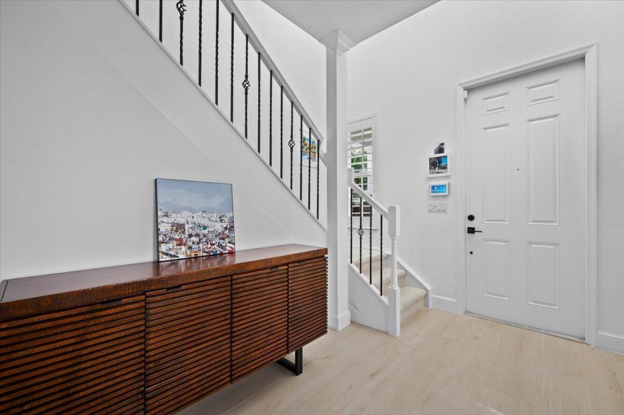 653 Castle Drive, Palm Beach Gardens, FL 33410 Photo