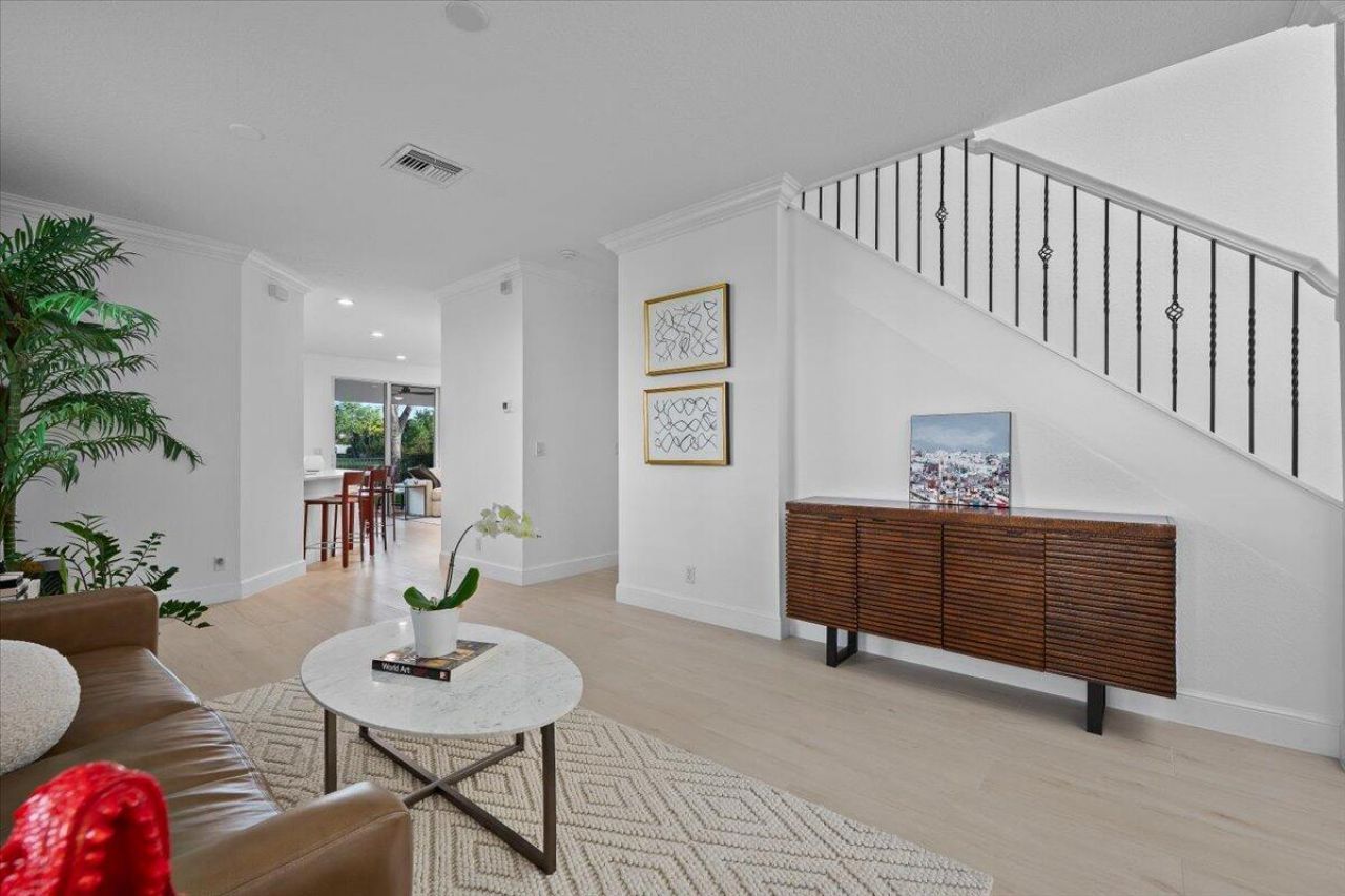 653 Castle Drive, Palm Beach Gardens, FL 33410 Photo