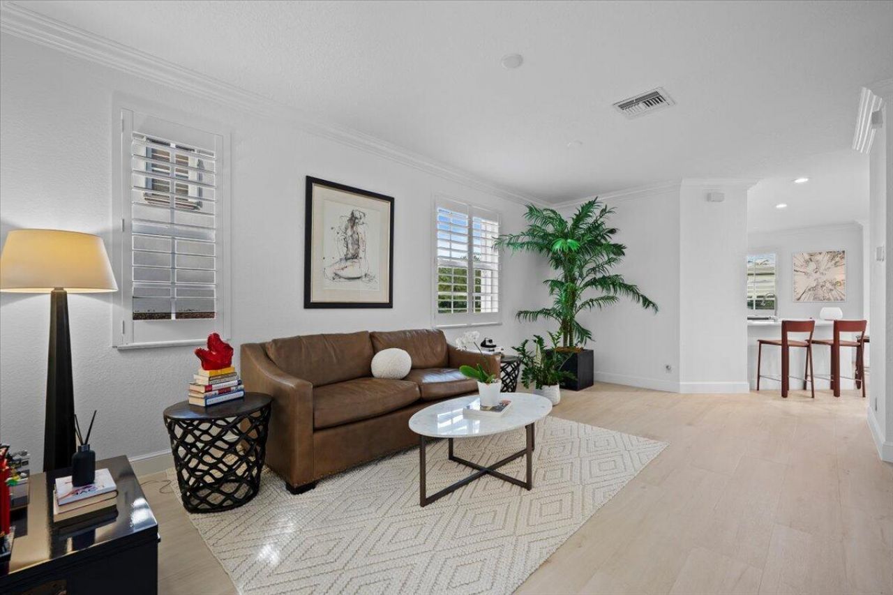 653 Castle Drive, Palm Beach Gardens, FL 33410 Photo