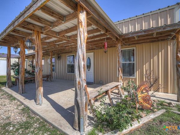 2151 Old Lehmann Road , Seguin, TX 78155