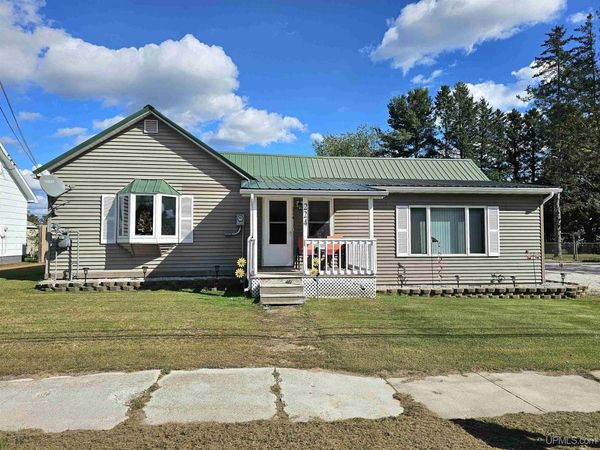 224 N Fifth Street, Manistique, MI 49854