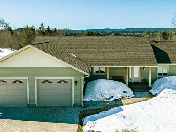 16968 S River Road, Portage Twp, MI 49916