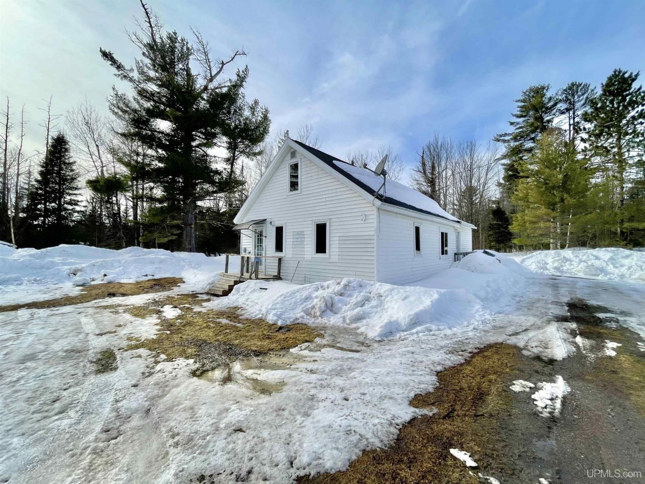 2428 Rm Road, Turin Twp, MI 49880 Main Photo