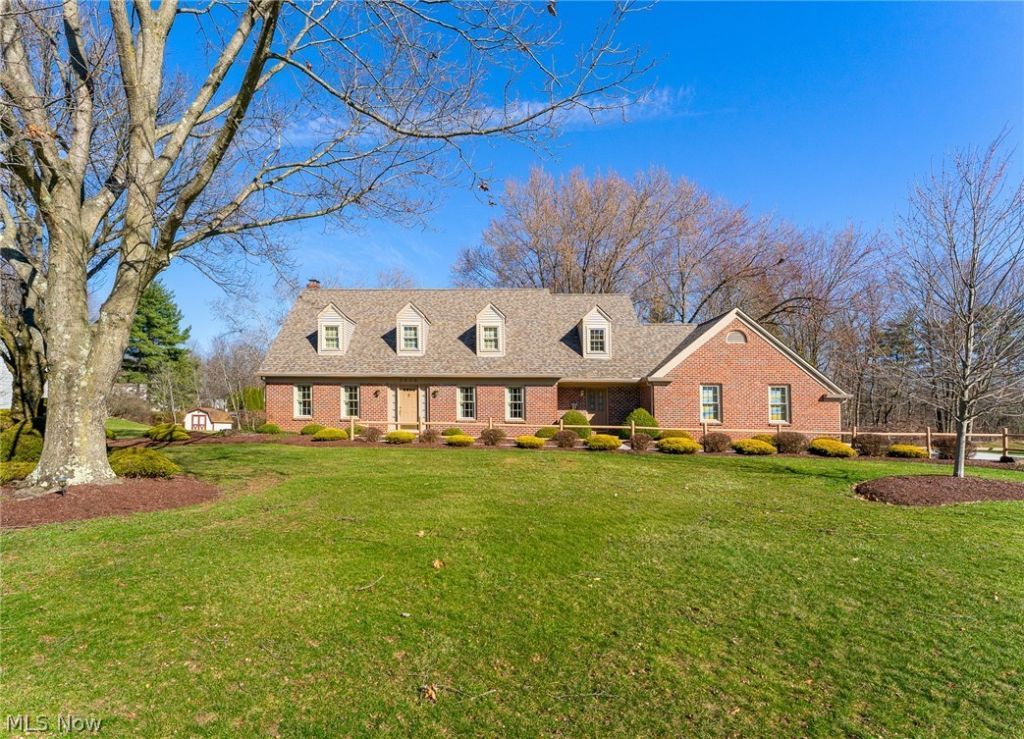 3600 Fawn Drive , Canfield, OH 44406 Main Photo