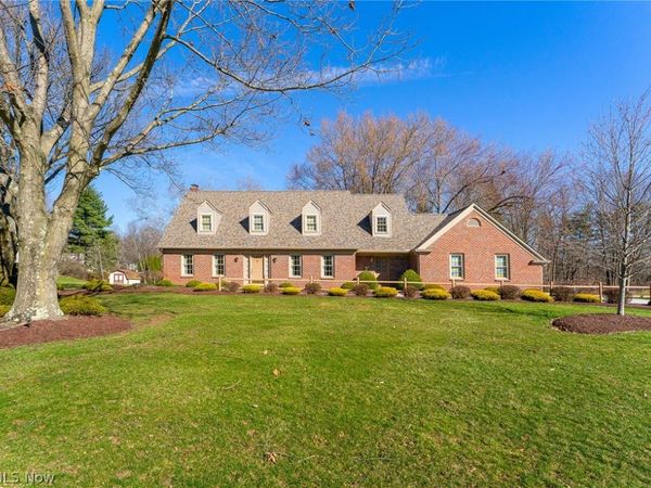 3600 Fawn Drive , Canfield, OH 44406