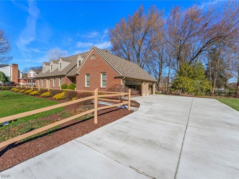 3600 Fawn Drive, Canfield, OH 44406 Photo 4