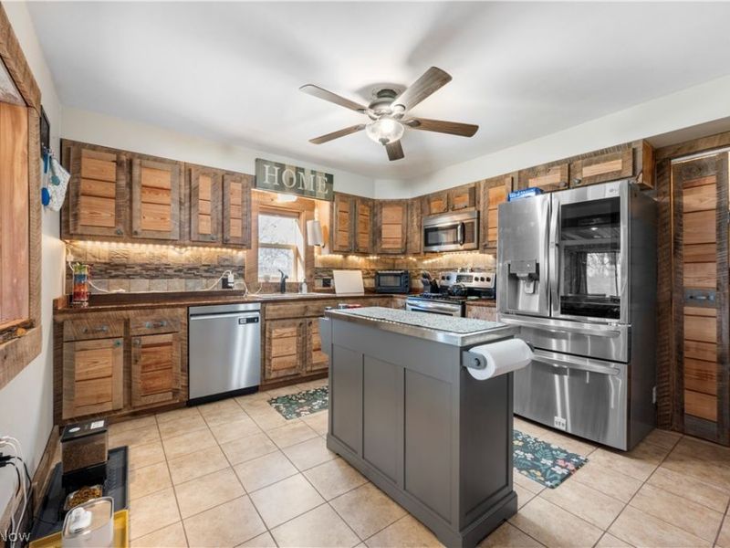 700 Shook Road, Akron, OH 44319 Photo 10