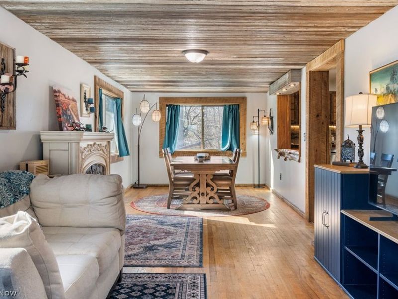 700 Shook Road, Akron, OH 44319 Photo 5