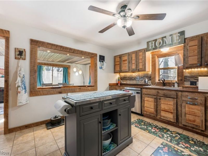 700 Shook Road, Akron, OH 44319 Photo 8