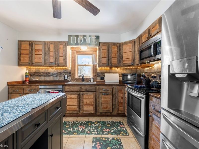 700 Shook Road, Akron, OH 44319 Photo 9