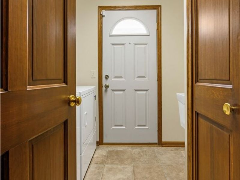 3364 Waterford Avenue NW, Canton, OH 44708 Photo 16