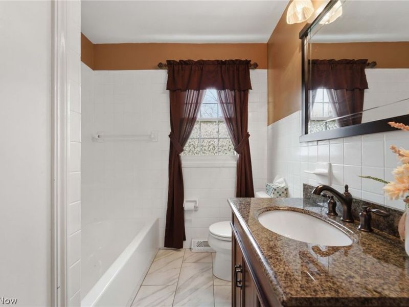 6757 Smith Road, Middleburg Heights, OH 44130 Photo 14