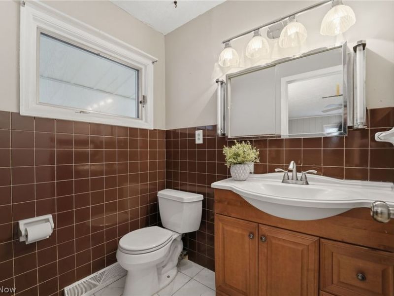 6757 Smith Road, Middleburg Heights, OH 44130 Photo 19