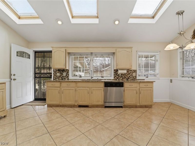 6757 Smith Road, Middleburg Heights, OH 44130 Photo 7