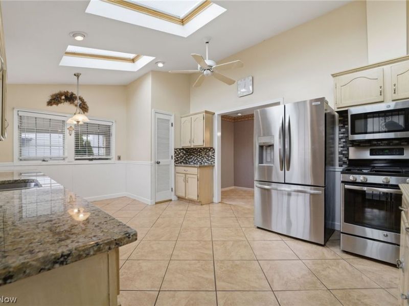 6757 Smith Road, Middleburg Heights, OH 44130 Photo 8