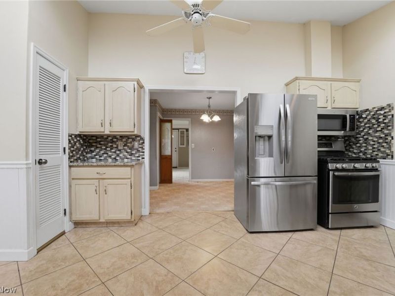 6757 Smith Road, Middleburg Heights, OH 44130 Photo 9