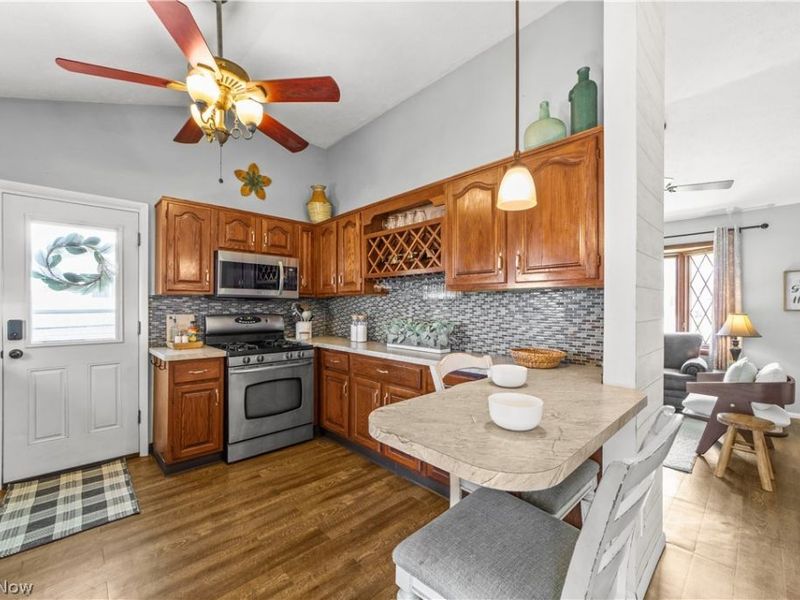 24282 Fairlawn Drive, North Olmsted, OH 44070 Photo 11