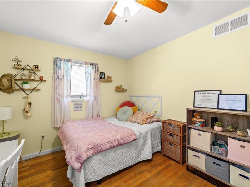 24282 Fairlawn Drive, North Olmsted, OH 44070 Photo 25