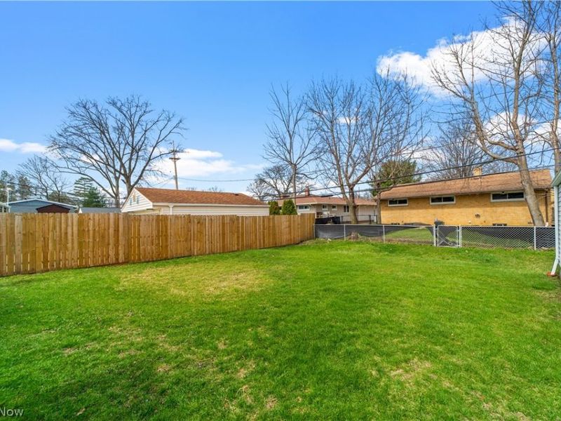 24282 Fairlawn Drive, North Olmsted, OH 44070 Photo 32