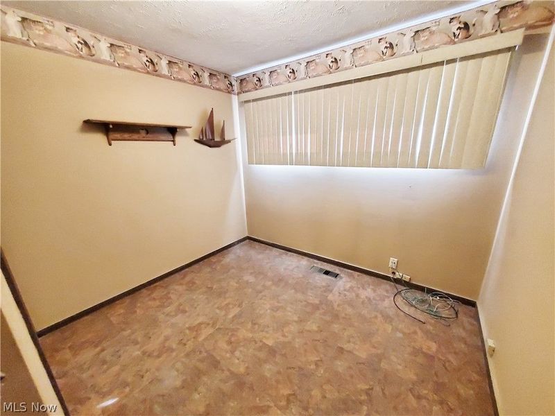 380 Adrian Drive, Berea, OH 44017 Photo 9