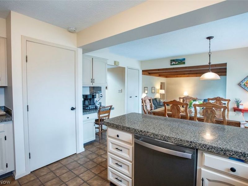 17496 Hampton Place, Strongsville, OH 44136 Photo 20