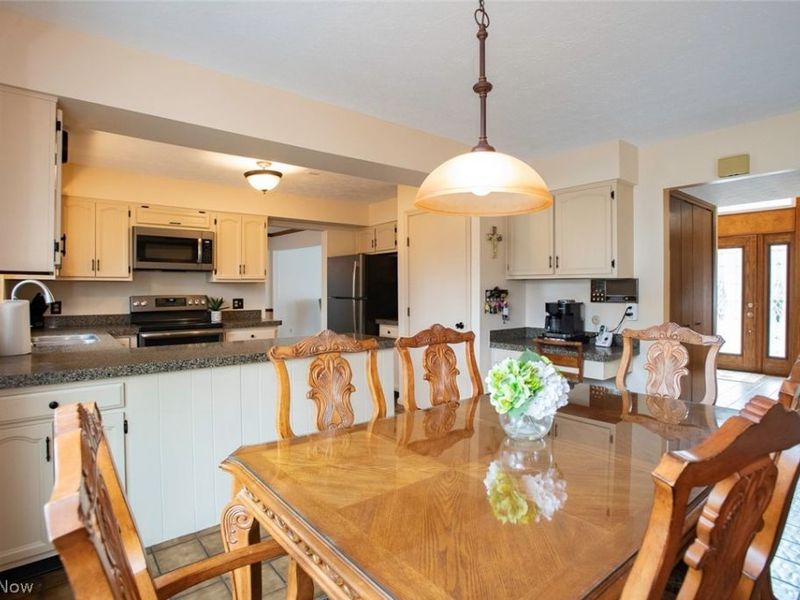 17496 Hampton Place, Strongsville, OH 44136 Photo 23