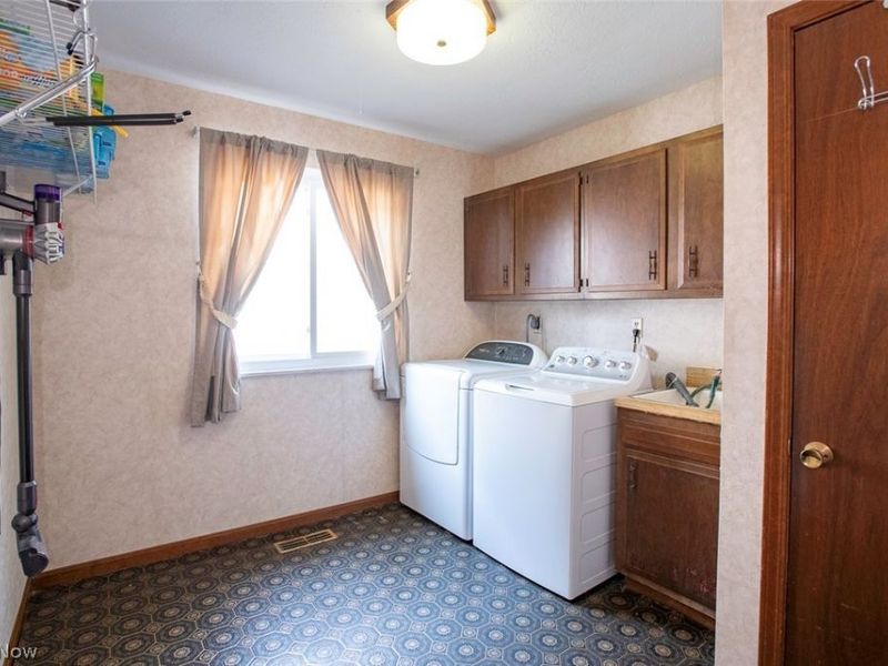 17496 Hampton Place, Strongsville, OH 44136 Photo 26