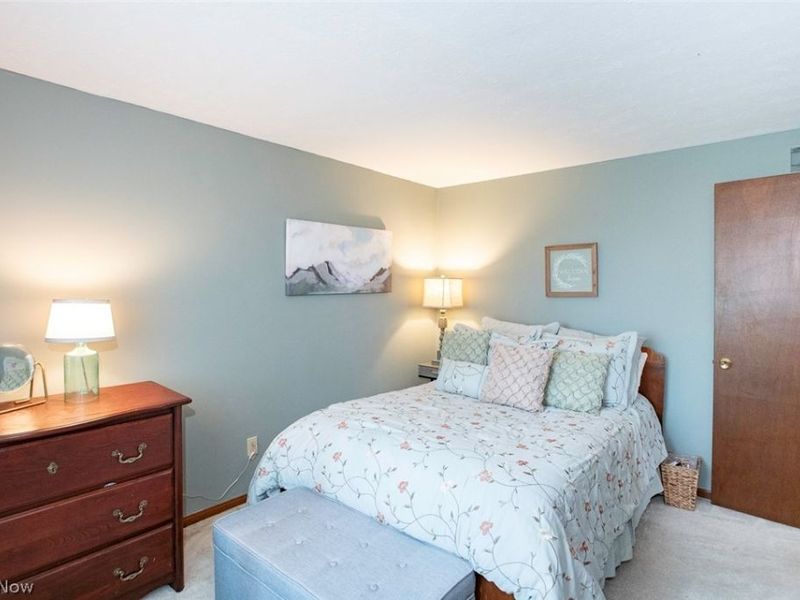 17496 Hampton Place, Strongsville, OH 44136 Photo 37