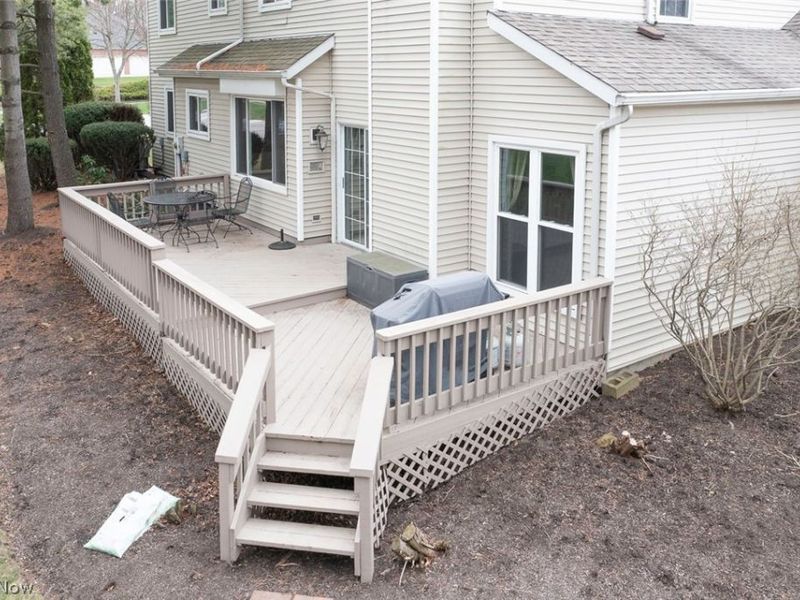 17496 Hampton Place, Strongsville, OH 44136 Photo 4