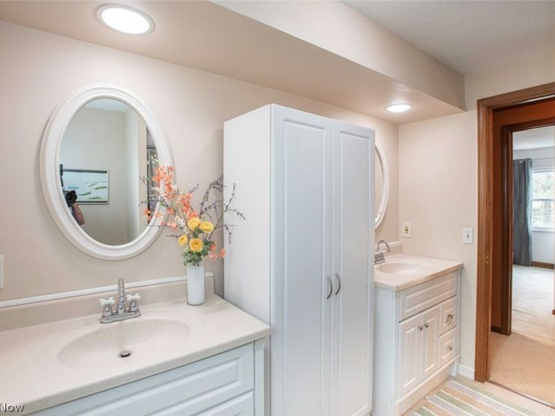 17496 Hampton Place, Strongsville, OH 44136 Photo 44