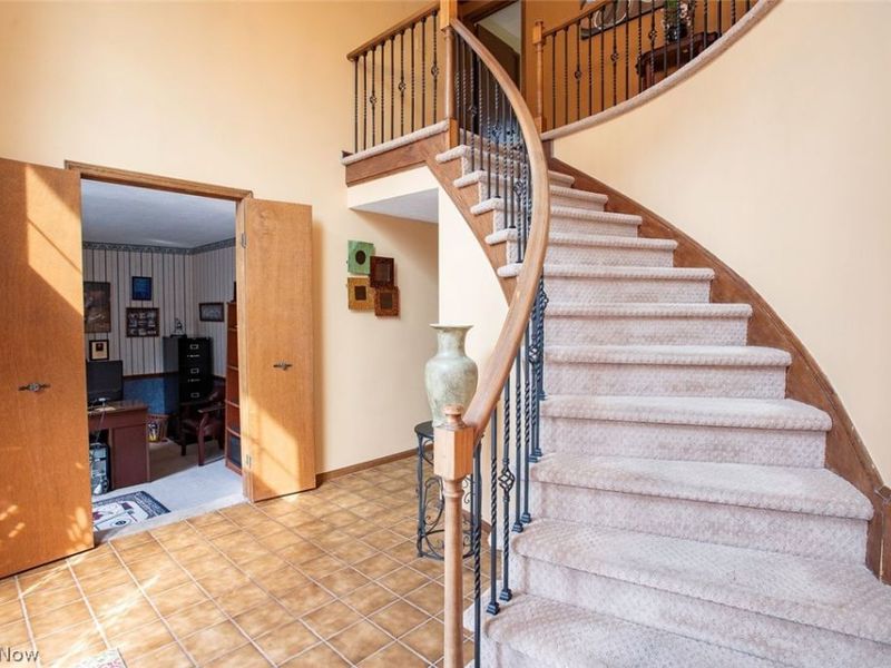 17496 Hampton Place, Strongsville, OH 44136 Photo 7