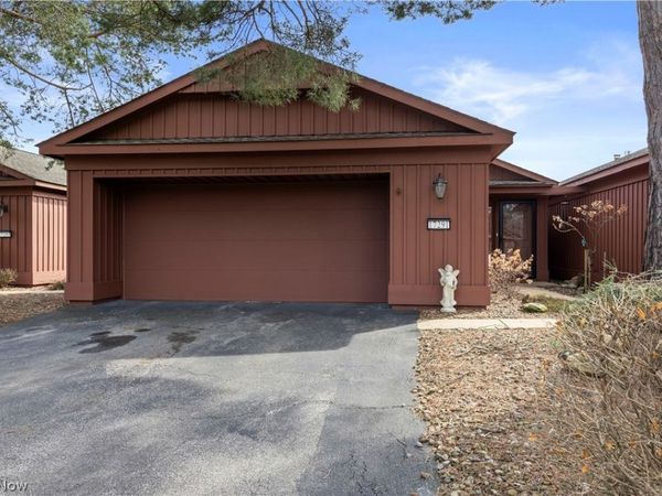 17291 Iyami Court, Strongsville, OH 44136