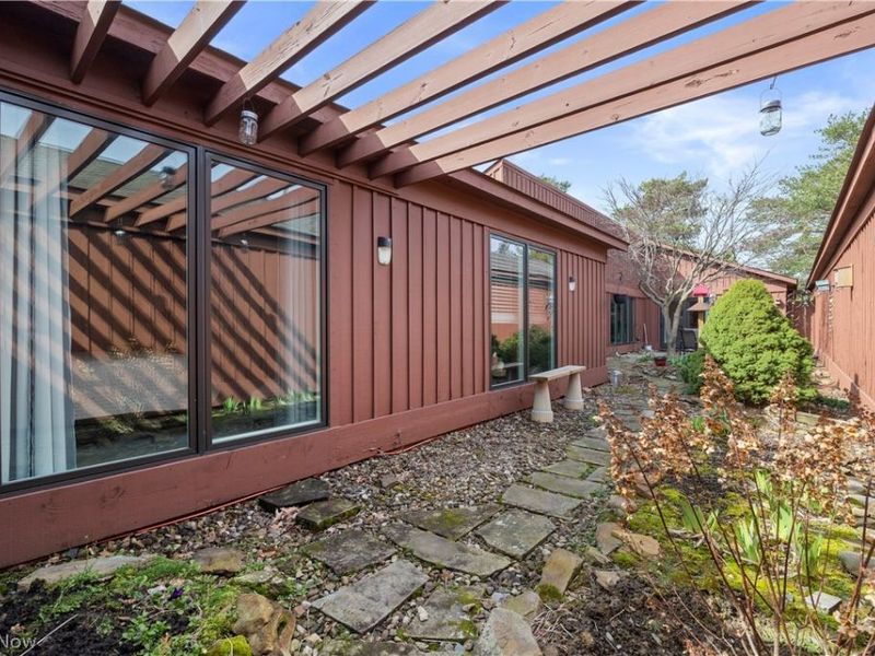 17291 Iyami Court, Strongsville, OH 44136 Photo 35