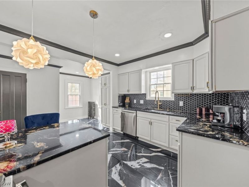 3364 Euclid Heights Boulevard, Cleveland Heights, OH 44118 Photo 13