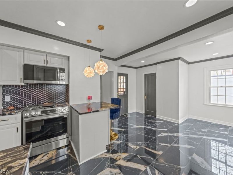 3364 Euclid Heights Boulevard, Cleveland Heights, OH 44118 Photo 14