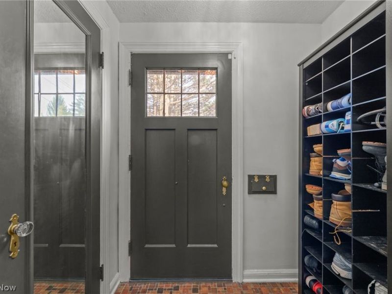 3364 Euclid Heights Boulevard, Cleveland Heights, OH 44118 Photo 2