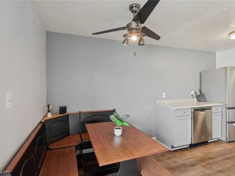 1402 Golden Gate Boulevard, Unit G206, Mayfield Heights, OH 44124 Photo 10