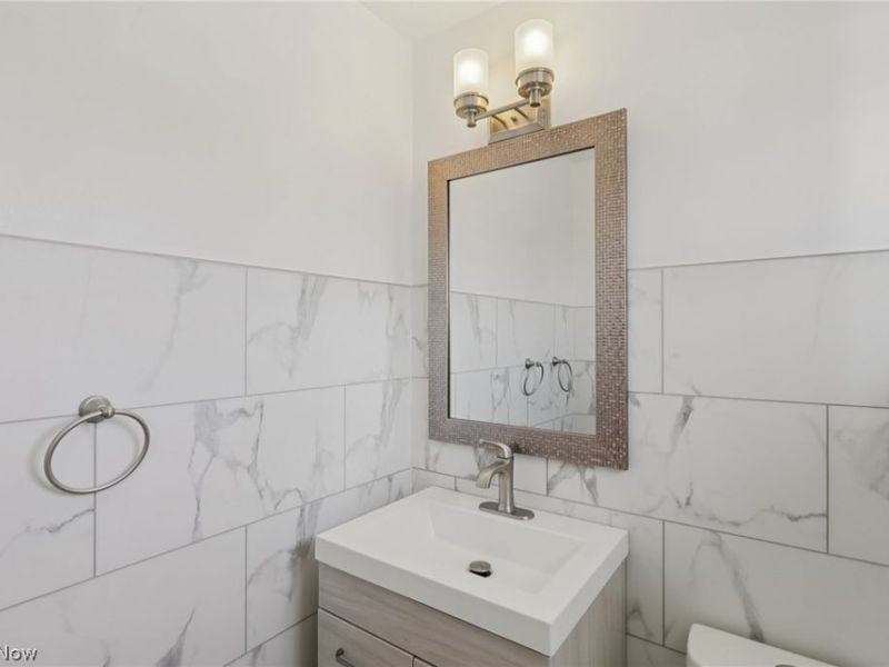 1402 Golden Gate Boulevard, Unit G206, Mayfield Heights, OH 44124 Photo 27