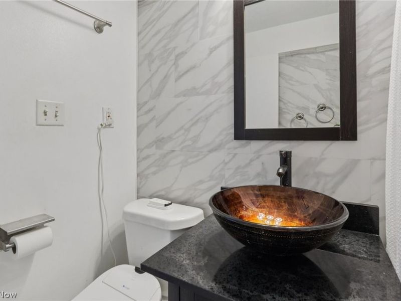 1402 Golden Gate Boulevard, Unit G206, Mayfield Heights, OH 44124 Photo 28