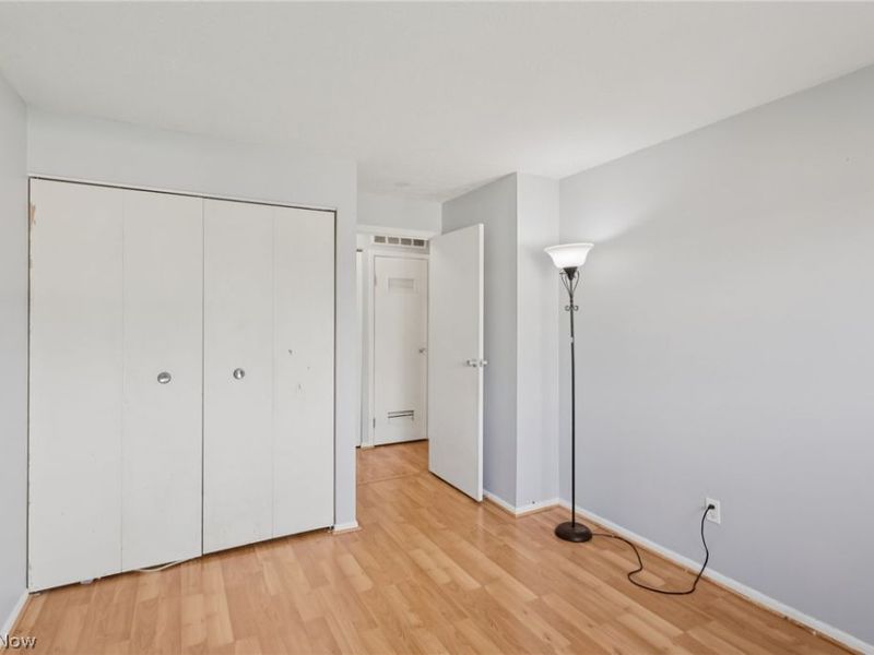 1402 Golden Gate Boulevard, Unit G206, Mayfield Heights, OH 44124 Photo 31