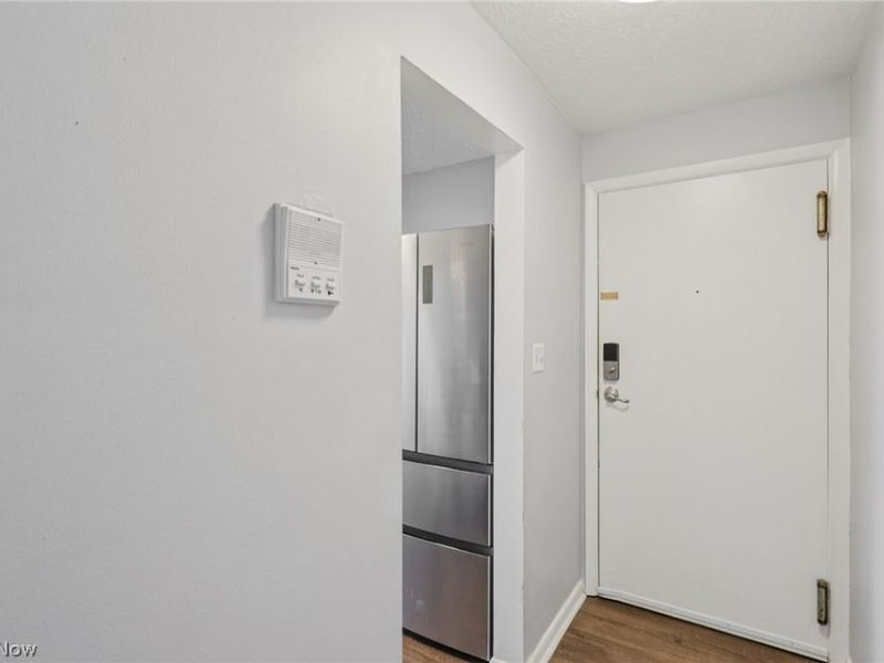 1402 Golden Gate Boulevard, Unit G206, Mayfield Heights, OH 44124 Photo 33