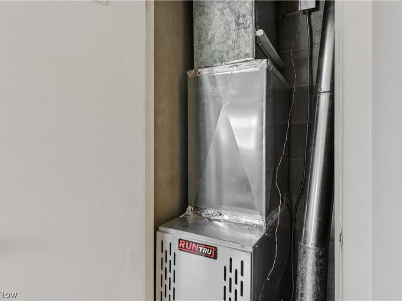 1402 Golden Gate Boulevard, Unit G206, Mayfield Heights, OH 44124 Photo 34