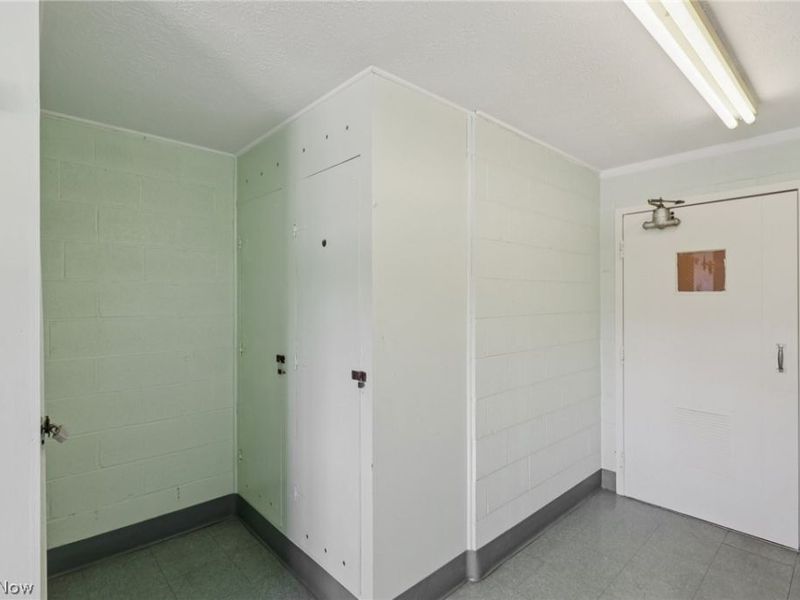 1402 Golden Gate Boulevard, Unit G206, Mayfield Heights, OH 44124 Photo 42