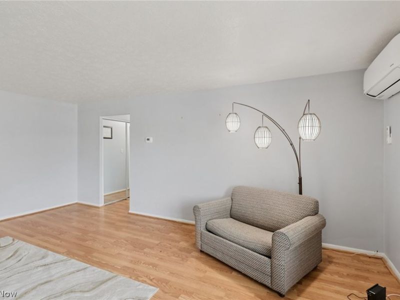 1402 Golden Gate Boulevard, Unit G206, Mayfield Heights, OH 44124 Photo 7