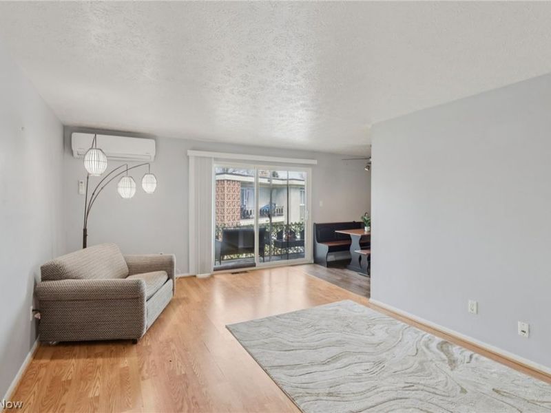 1402 Golden Gate Boulevard, Unit G206, Mayfield Heights, OH 44124 Photo 8