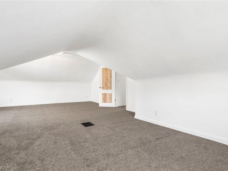 229 Everhard Road SW, North Canton, OH 44709 Photo 18