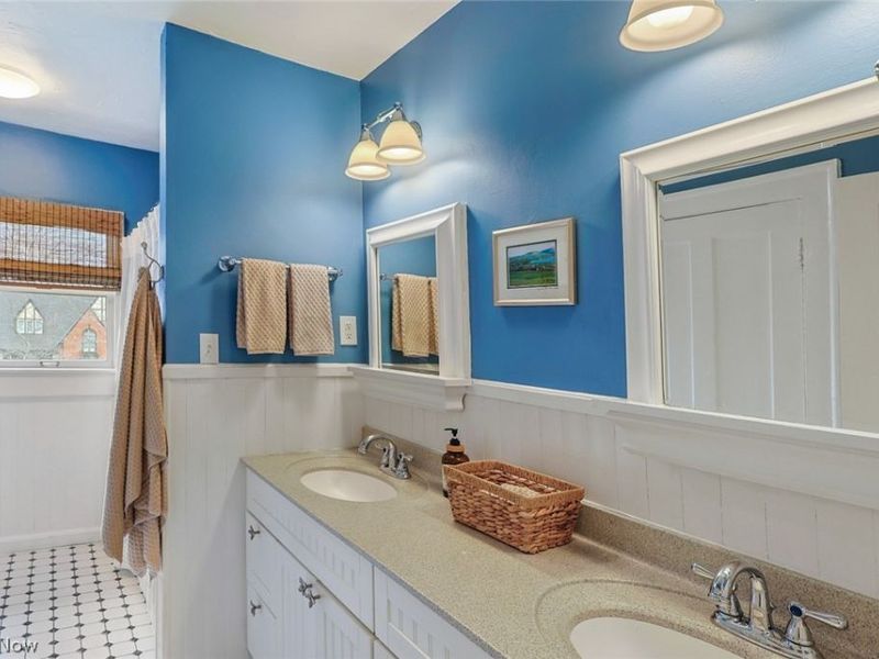 3184 Chadbourne Road, Shaker Heights, OH 44120 Photo 23