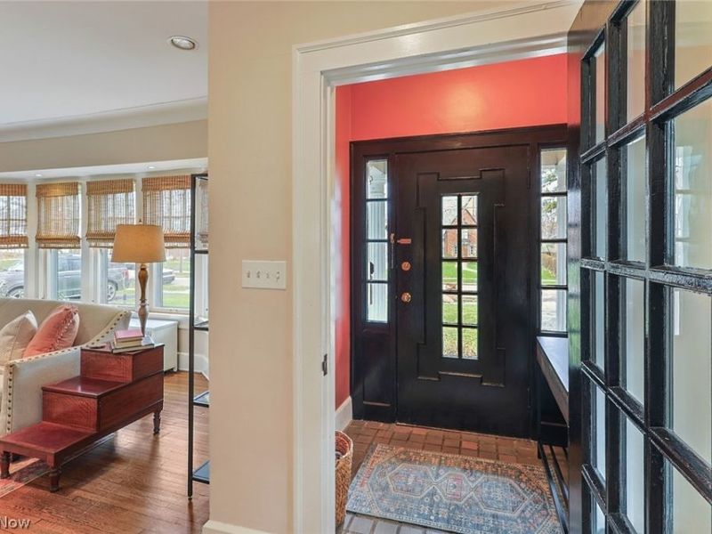 3184 Chadbourne Road, Shaker Heights, OH 44120 Photo 3