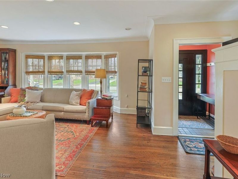 3184 Chadbourne Road, Shaker Heights, OH 44120 Photo 4