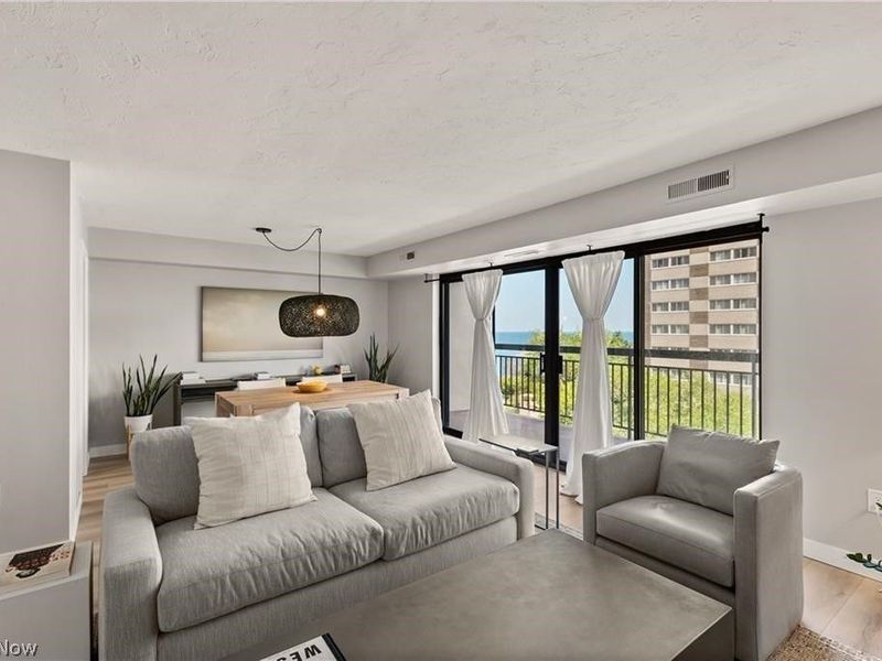 12550 Lake Avenue, Unit 503, Lakewood, OH 44107 Photo 12